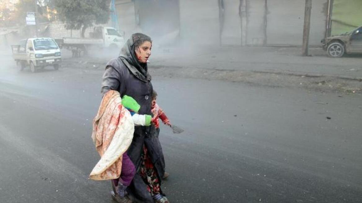 Τζον Κέρι: «Βάρβαρη» η επίθεση με τα βαρέλια-βόμβες στο Χαλέπι 
